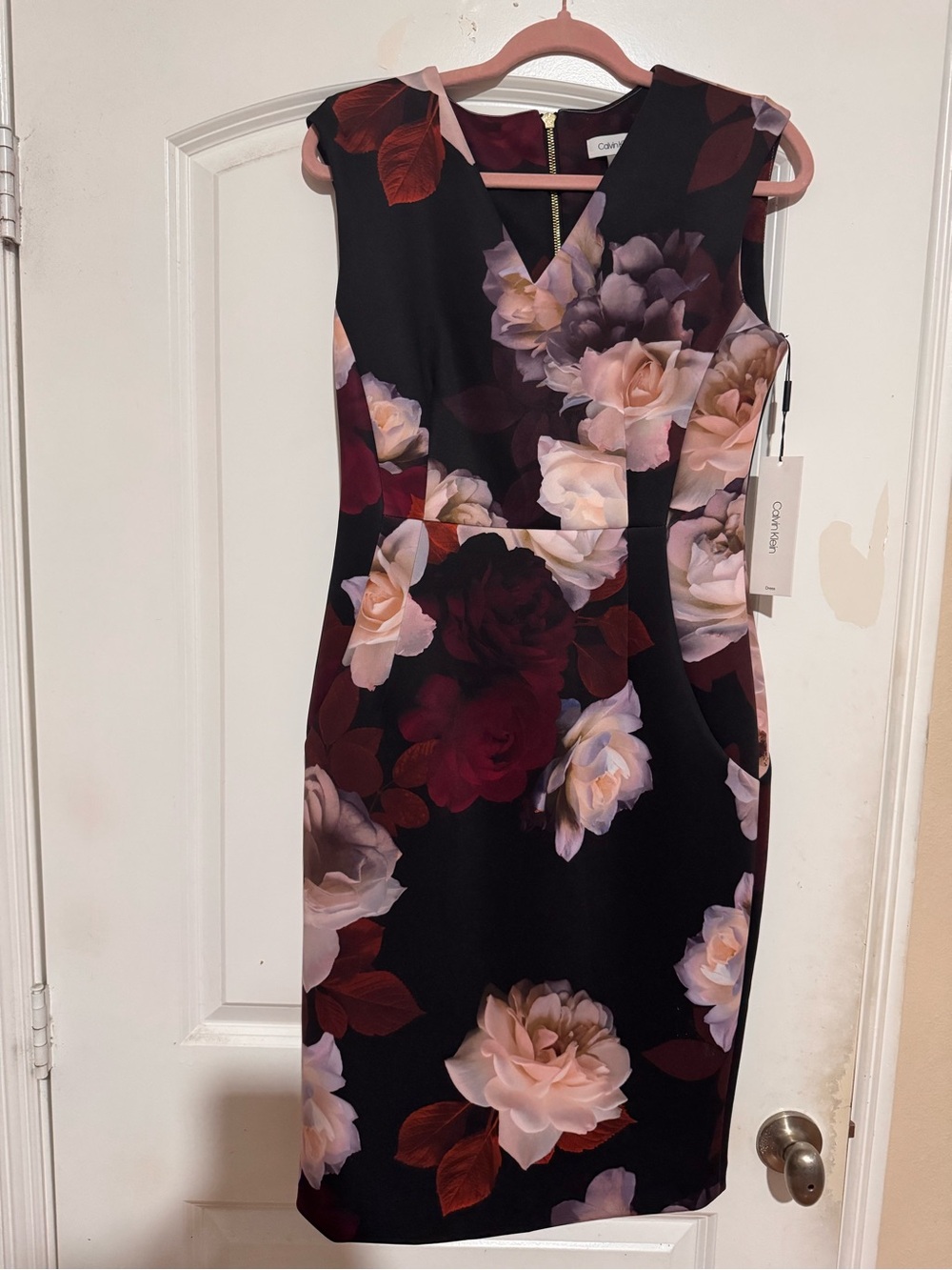 Calvin Klein Black Floral V-Neck Sheath Dress